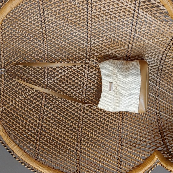 Liz Claiborne Handbags - 💚LIZ CLAIBORNE SUMMER BAG